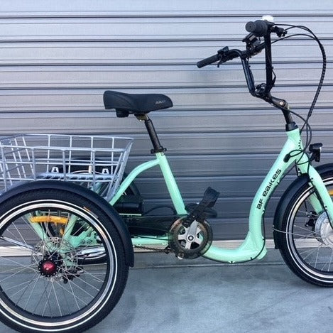 The epic Bf i-Tri electric trike