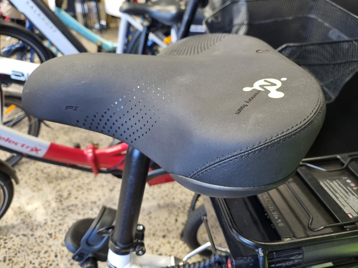 Bike seat saddle