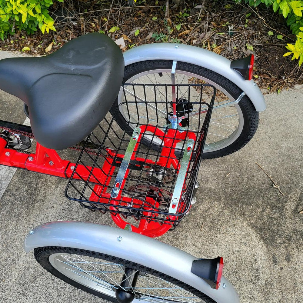 
                      
                        Basket on the back of a Muskateer 16" standard mechanical tricycle
                      
                    