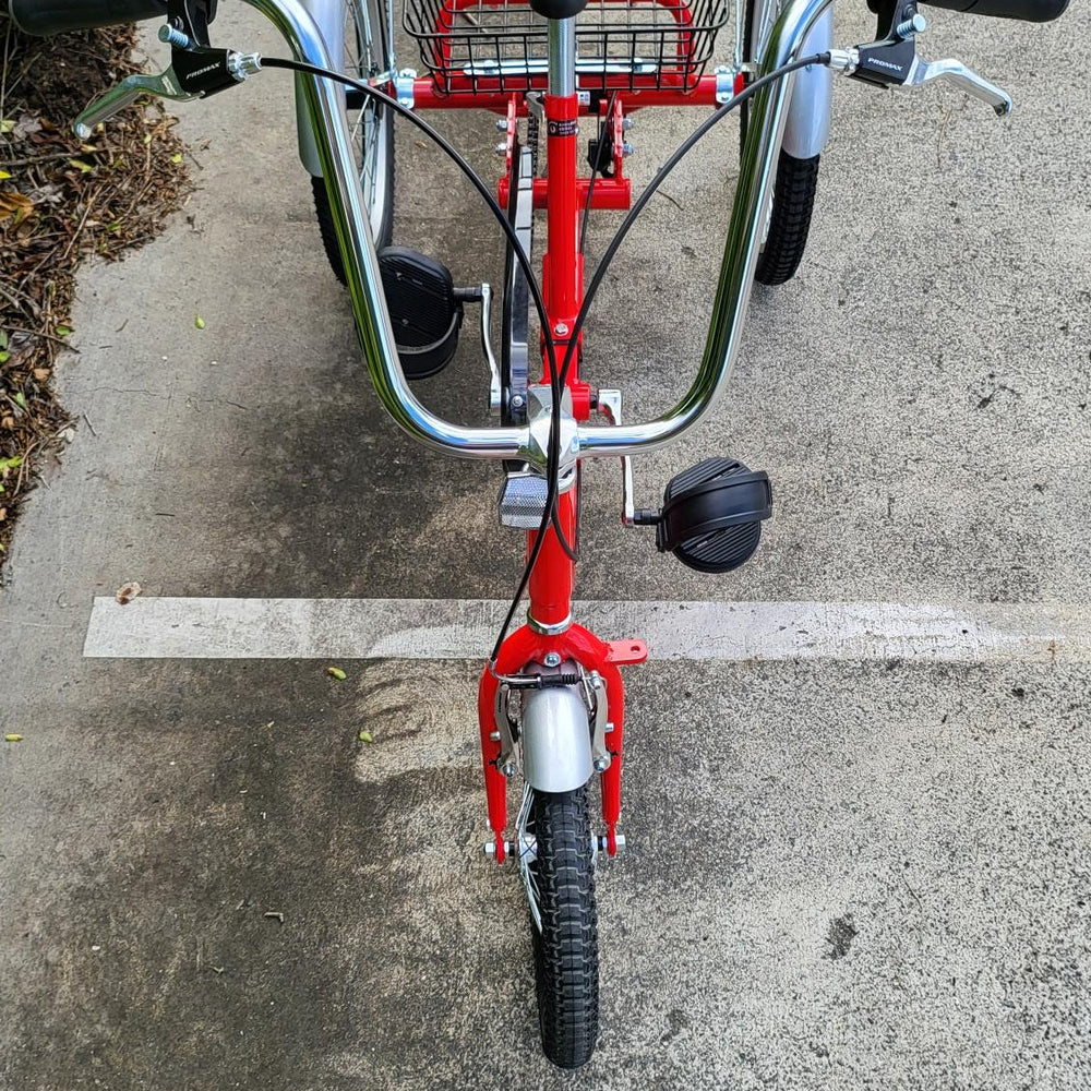 
                      
                        Front view of a Muskateer 16" standard mechanical tricycle
                      
                    