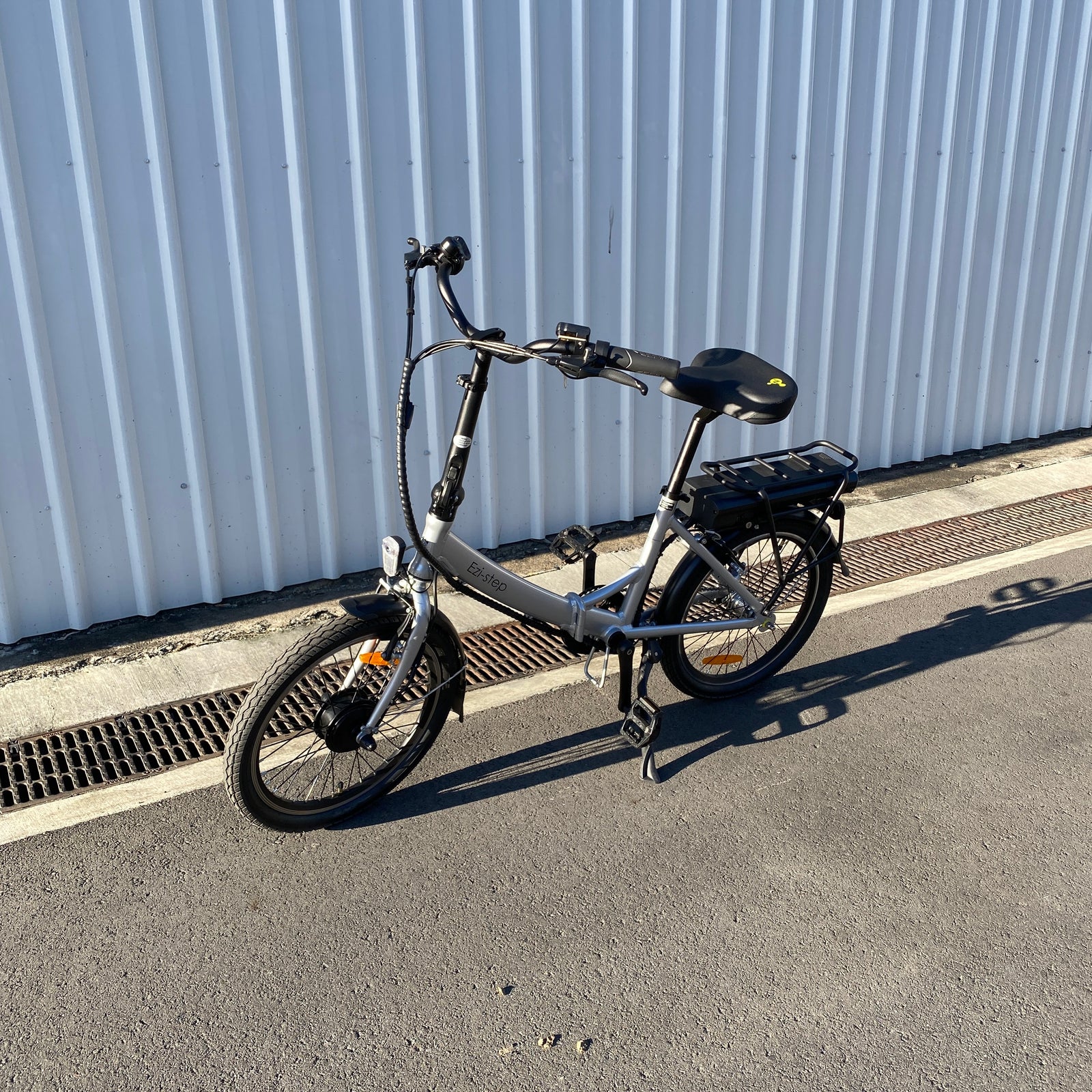 ezi-Step 20" Folding eBike (optional 2+2) — view 9