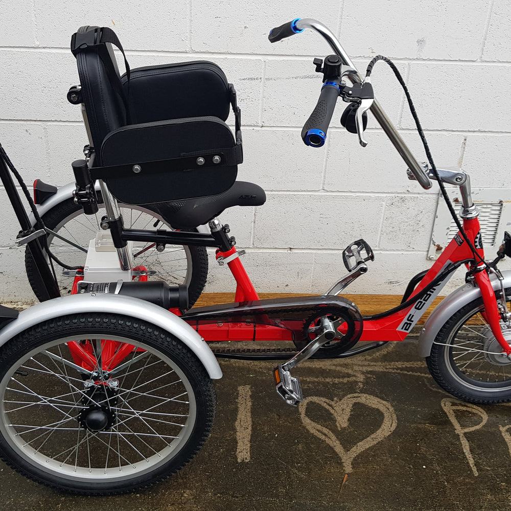 
                      
                        Red Muskateer 16" rear steer mechanical tricycle
                      
                    